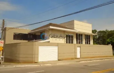 Sobrado para venda de 03 dormitórios e 01 suíte no bosque dos eucaliptos
