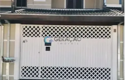 Casa com 2 quartos à venda na Rua Manoel Alves Feitosa, 48, 48, Loteamento Residencial Vista Linda, São José dos Campos