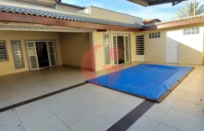 Casa alto padrão à venda - 280 m² - 3 dorms (2 suites)
