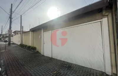 Casa com 202 m² de área construída - jardim américa