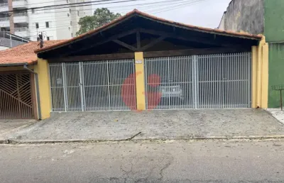 Casa à venda com 03 dormitórios sendo 01 suíte- 180 m²- no bairro parque industrial