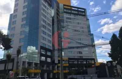 Sala comercial à venda com 35,37 m² e com 01 banheiro- no bairro centro