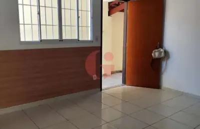 Casa/edícula comercial  para locação com 1 banheiro e 1 vaga de garagem- 140 m² terreno- bosque dos eucaliptos