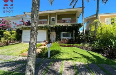 Casa em região agradável de jurerê internacional com 3 suítes