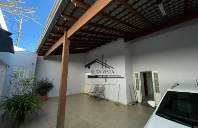 Casa com 5 dormitórios à venda, 230 m² por r$ 800.000,00 - santa mônica - uberlândia/mg