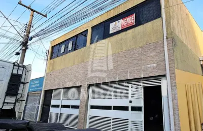 Sobrado com 3 quartos  à venda, 300.00 m2 por r$880000.00  - sitio cercado - curitiba/pr