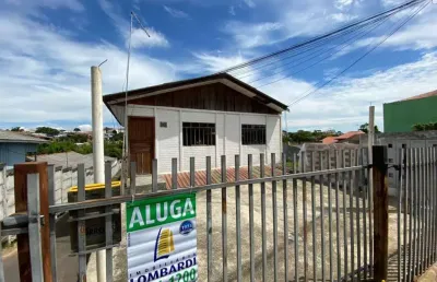 Casa residencial com 2 quartos  para alugar, 42.00 m2 por r$750.00  - pinheirinho - curitiba/pr