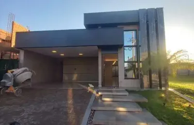 Excelente casa no condomínio bella vitta de 250 m² a venda (3 dormts. e 1 suíte), pronta pra morar.