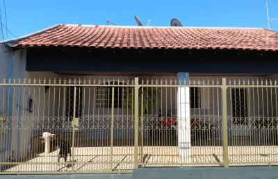 Casa com 3 quartos à venda na Rua Professora Maria do Rosário Castaldi, 48, Conjunto Café, Londrina