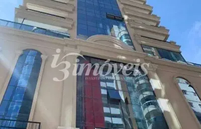 Apartamento com 3 quartos sendo 3 suítes, 2 vagas, residencial irene mafra, meia praia, itapema-sc