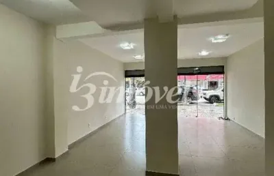 Sala / loja, para locação anual, 78,60m² , na terceira avenida, bairro centro, balneário camboriú-sc, com grande visibilidade de quem passa.