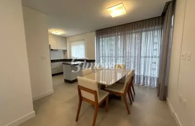 Apartamento à venda ou locação, mobiliado, decorado e equipado, com 2 quartos (sendo duas suítes), 2 vagas de garagem privativas, edifício granada, no bairro centro, balneário camboriú-sc