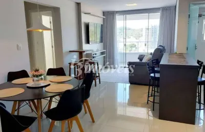 Apartamento mobiliado para locação, 2 suítes, 1 vaga, edifício residencial lago di garda, bairro fazenda, itajaí-sc