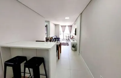 Apartamento mobiliado à venda, 2 quartos, 1 vaga, edifício residencial arboreto, bairro são judas, itajaí-sc