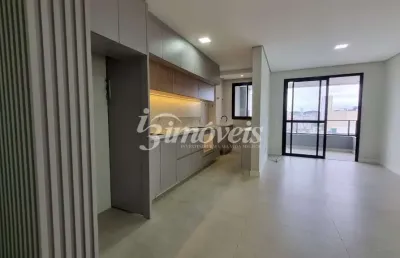Apartamento para locação anual, semimobiliado, com 3 quartos (sendo uma suíte), 2 vagas de garagem, essenza residencial, no bairro centro, itajaí-sc