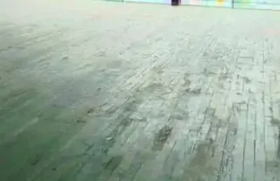 Perfeito para a sua empresa, sala no 2º andar para locação na praia brava- itajaí/sc com grande visibilidade de quem passa podendo utilizar a faixada.