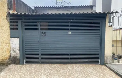 Sobrado a venda com 2 casas contruidas 3 domitorios, 2 banheiros, perdo do shopping aricanduva, 125mts