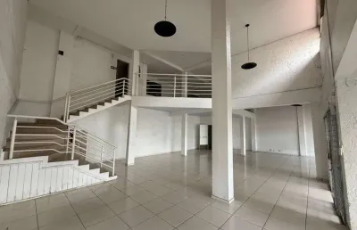 Sala comercial para alugar na avenida general osório - d, 809, centro, chapecó por r$ 7.955