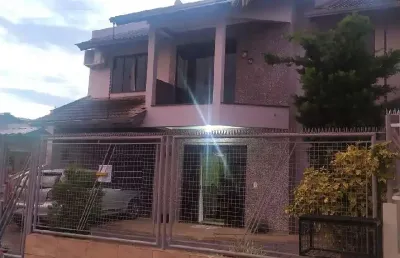 Casa com 3 quartos à venda na dos lírios, 165 d, efapi, chapecó por r$ 690.000