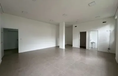 Sala comercial para alugar na avenida nereu ramos - d, 835, centro, chapecó por r$ 3.000