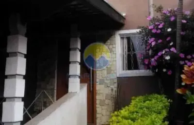 Sobrado com 4 dormitórios à venda, 170 m² por r$ 640.000 - centro - são josé dos campos/sp