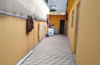 Casa com 2 quartos à venda na Rua Valdemar Delpoio, Alto da Boa Vista, Mauá