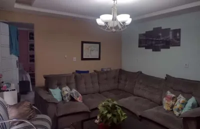 Casa com 2 quartos à venda na Rua Alexandre Moda, Jardim Zaira, Mauá