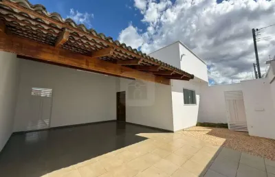 Casa com 3 quartos à venda em Granada, Uberlândia 