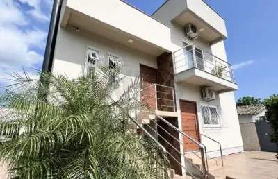Casa com piscina 4 dormitórios (2 suítes) forquilhinha