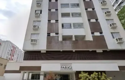 Apartamento 3 dormitórios 1 suíte e 2 garagens centro