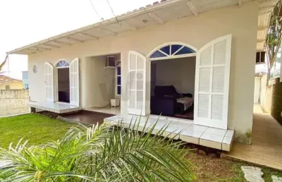 Casa 3 dormitórios 1 suíte com edícula e piscina em içara (averbada)