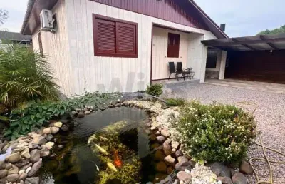 Casa com 3 quartos à venda na Vila Macarini, Criciúma 