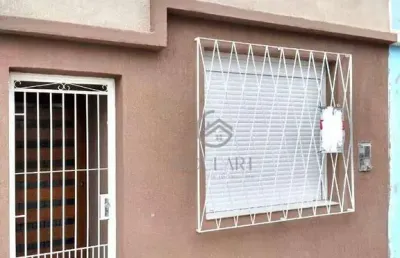 Casa com 2 quartos à venda na Rua Dona Mariana, Porto, Pelotas