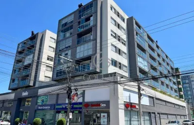 Loft com ótimo espaço em local privilegiado no centro