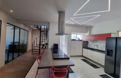 Imóvel para venda possui 203 metros quadrados com 4 quartos em varjota - fortaleza - ce