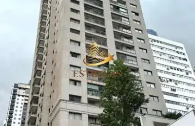 Apto com 3 quartos tendo suíte, 2 garagem, bigorrilho