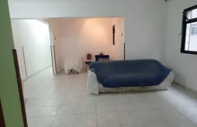 Apartamento de 2 dormitórios, sendo 1 suíte. bairro ponta da praia. santos .sp