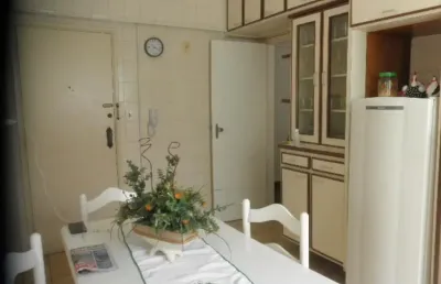 Apartamento de 2 dormitórios, sendo 1 suíte .bairro ponta da praia. santos. sp
