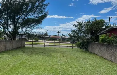 Excelente terreno amplo e aterrado no jardim beira mar!