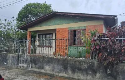 Excelente casa à venda no bairro zona nova em capão da canoa!