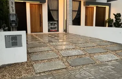 Lindíssima casa com acabamento excelente no bairro guarani!