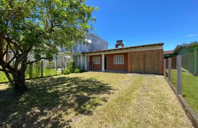 Excelente casa à venda no bairro arco-íris, em capão da canoa!