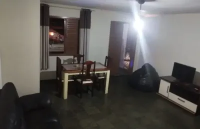 Apartamento 2 quartos, 1 vaga no centro de praia seca - araruama  rj