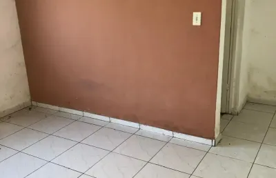 Vendo casa 1 quarto, sala, banheiro e cozinha no j. catarina novo - sg
