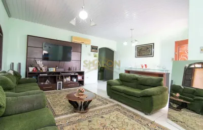 <p>casa em paraguá com piscina, 4 dormitórios, 1 suíte máster com hidro </p>