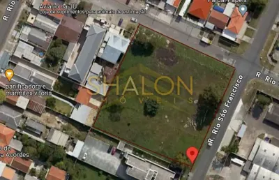 <p>terreno de esquina á venda - 3.600 m² no bairro weissópolis - pinhais á 200 da avenida irai e á 1,9 km do autódromo.</p>