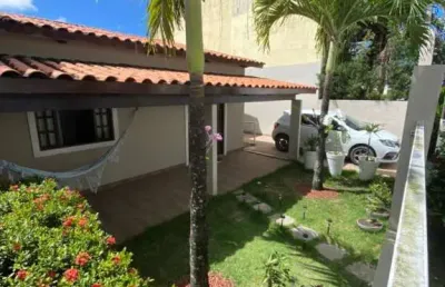 Casa com 3 quartos à venda na avenida professor theócrito batista, caji, lauro de freitas por r$ 680.000