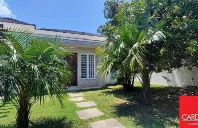 Casa com 3 quartos à venda na rua baleia azul, praia de busca vida, camaçari por r$ 1.900.000