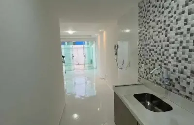 Casa com 3 quartos à venda na rua milena ramone alencar ramos, ipitanga, lauro de freitas por r$ 395.000