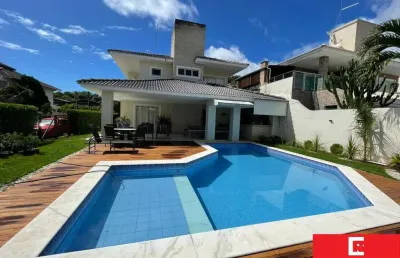 Casa com 3 quartos à venda na avenida santos dumont, estrada do coco, lauro de freitas por r$ 1.500.000
